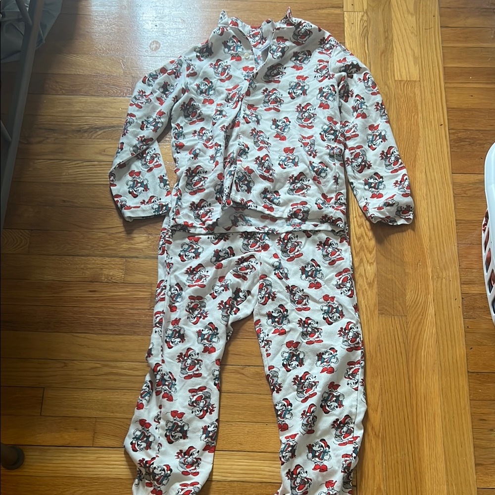 Hanna Andersson Red and White Disney Christmas Pajama Sets Soft and Comfortable